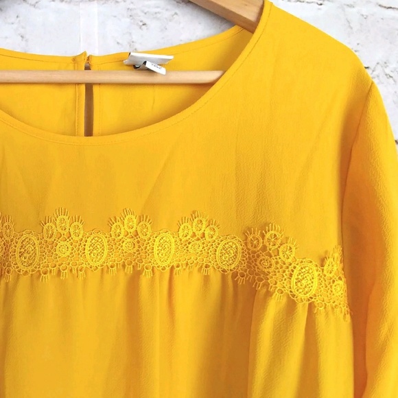 🚫SOLD📵Mustard Yellow Lace Embroidered LS - Picture 2 of 8